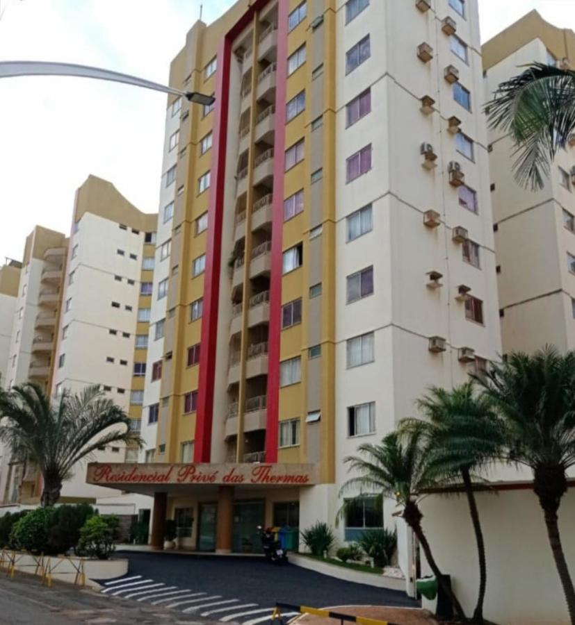 Prive Das Thermas 01 - Ar Split Nos 2 Quartos, Ventilador Na Sala, Purificador Soft Gelada Natural Caldas Novas Buitenkant foto